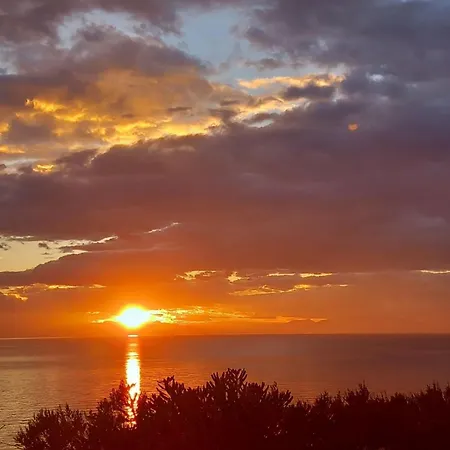Kariba House - Sunset View Nea Poteidaia