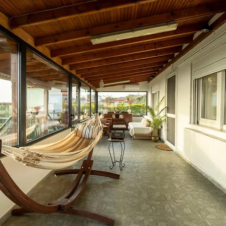 Kariba House - Sunset View Holiday home *