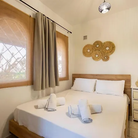 Kariba House - Sunset View