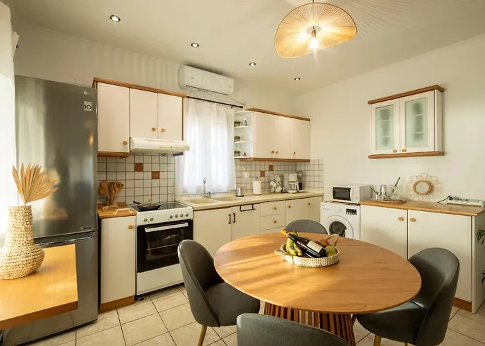 Kariba House - Sunset View