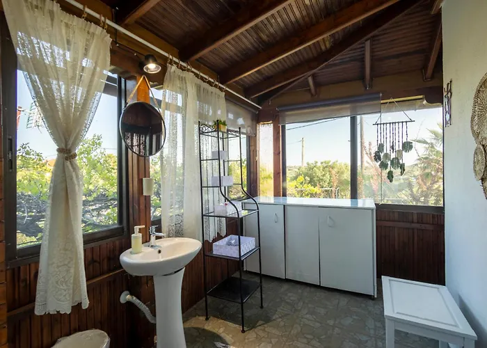 Kariba House - Sunset View *